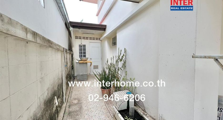 For sale 3 bedrooms house in Nong Chok, Bangkok