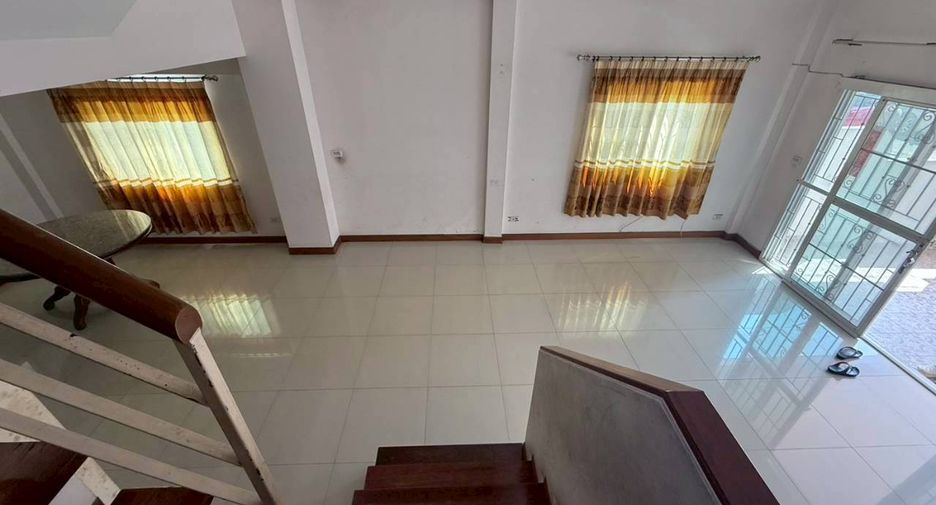 For sale 3 bedrooms townhouse in Khan Na Yao, Bangkok