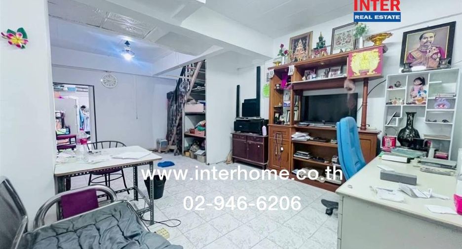 出售 2 卧室 联排别墅 在 Mueang Samut Prakan, Samut Prakan