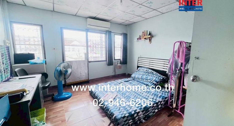 出售 2 卧室 联排别墅 在 Mueang Samut Prakan, Samut Prakan