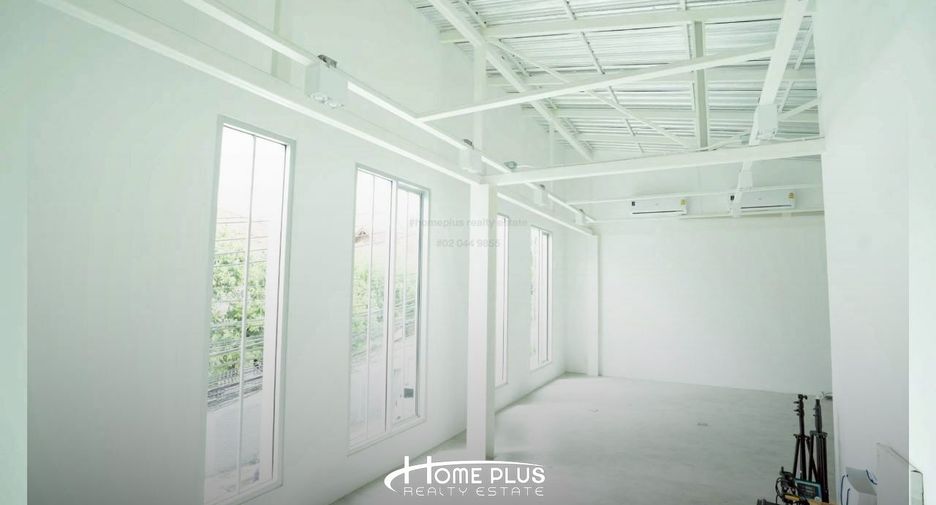 For sale 1 bed house in Wang Thonglang, Bangkok
