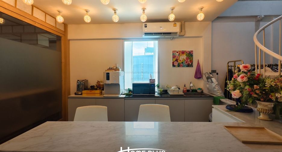 For sale 1 bed house in Wang Thonglang, Bangkok