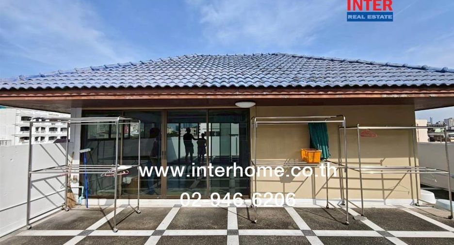 For sale 6 bedrooms house in Din Daeng, Bangkok