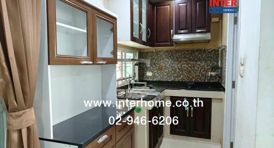 For sale 3 bedrooms townhouse in Khlong Sam Wa, Bangkok