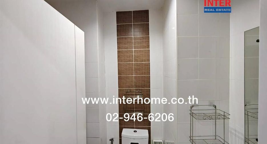 For sale 3 bedrooms townhouse in Khlong Sam Wa, Bangkok