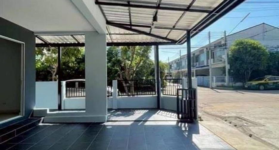 Reihenhaus zum Kauf mit 3 Zimmer in Lam Luk Ka, Pathum Thani