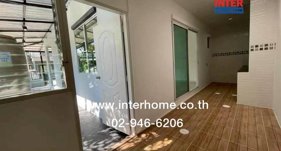 Reihenhaus zum Kauf mit 3 Zimmer in Lam Luk Ka, Pathum Thani