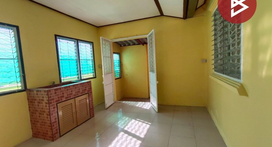 For sale studio house in Mueang Uttaradit, Uttaradit