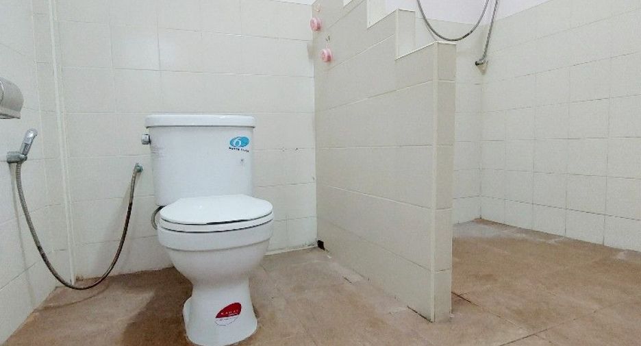 For sale retail Space in Mueang Udon Thani, Udon Thani