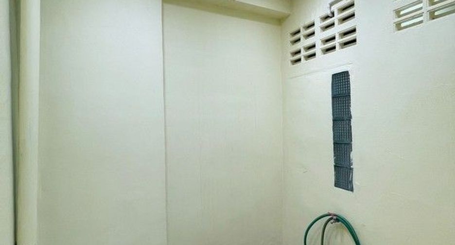 For rent retail Space in Ratchathewi, Bangkok