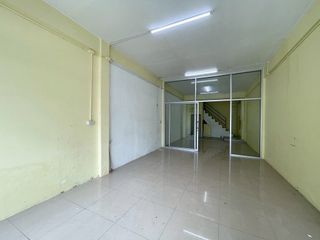 For rent retail Space in Ratchathewi, Bangkok