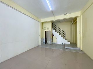 For rent retail Space in Ratchathewi, Bangkok