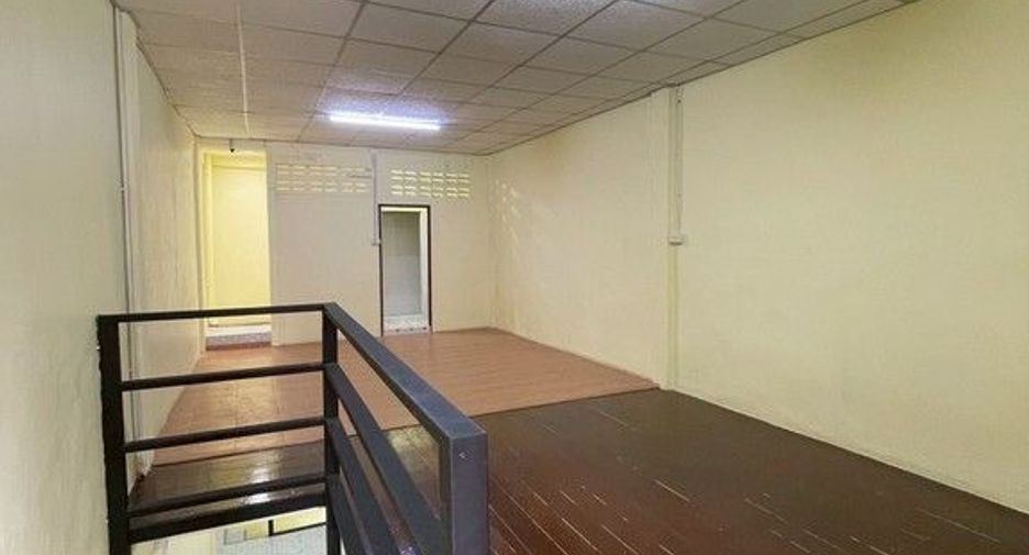 For rent retail Space in Ratchathewi, Bangkok