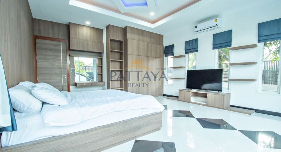 For rent and for sale 4 bedrooms villa in Bang Lamung, Chonburi