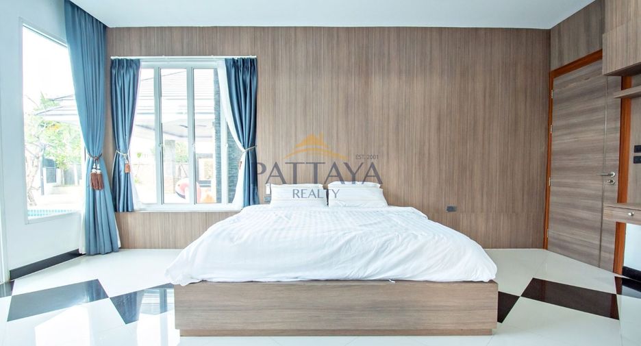 For rent and for sale 4 bedrooms villa in Bang Lamung, Chonburi