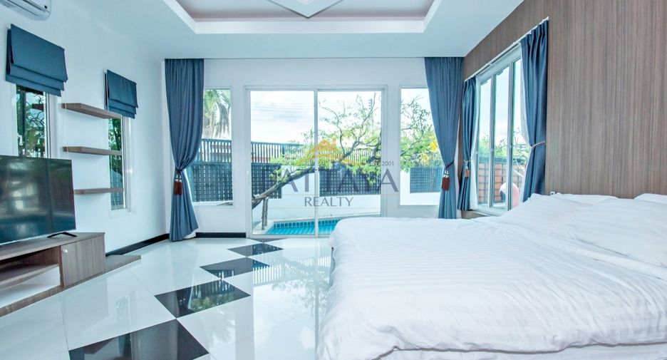 For rent and for sale 4 bedrooms villa in Bang Lamung, Chonburi