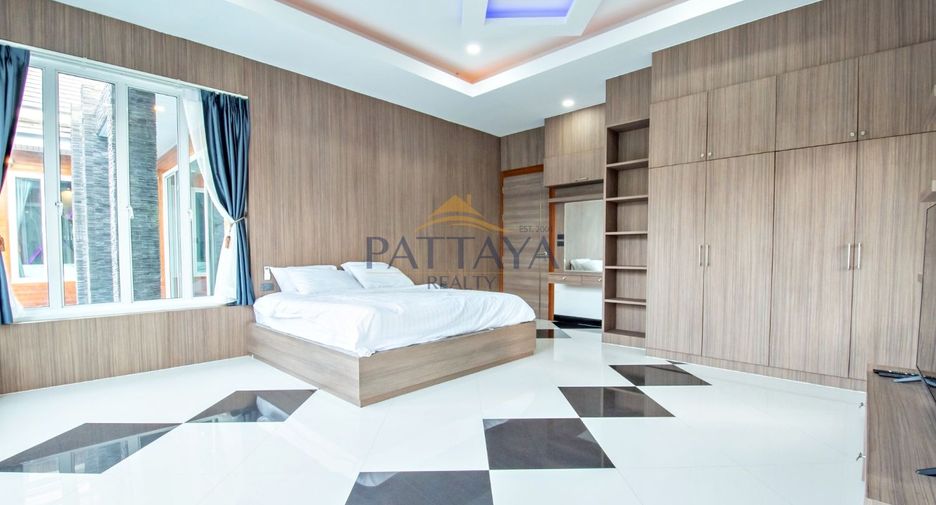 For rent and for sale 4 bedrooms villa in Bang Lamung, Chonburi