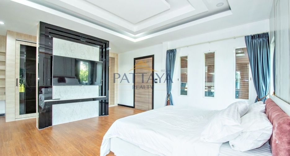 For rent and for sale 4 bedrooms villa in Bang Lamung, Chonburi