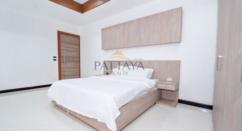 For rent and for sale 4 bedrooms villa in Bang Lamung, Chonburi