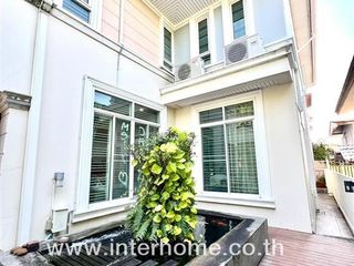 Casa en alquiler y en venta de 4 habitaciones en Bueng Kum, Bangkok