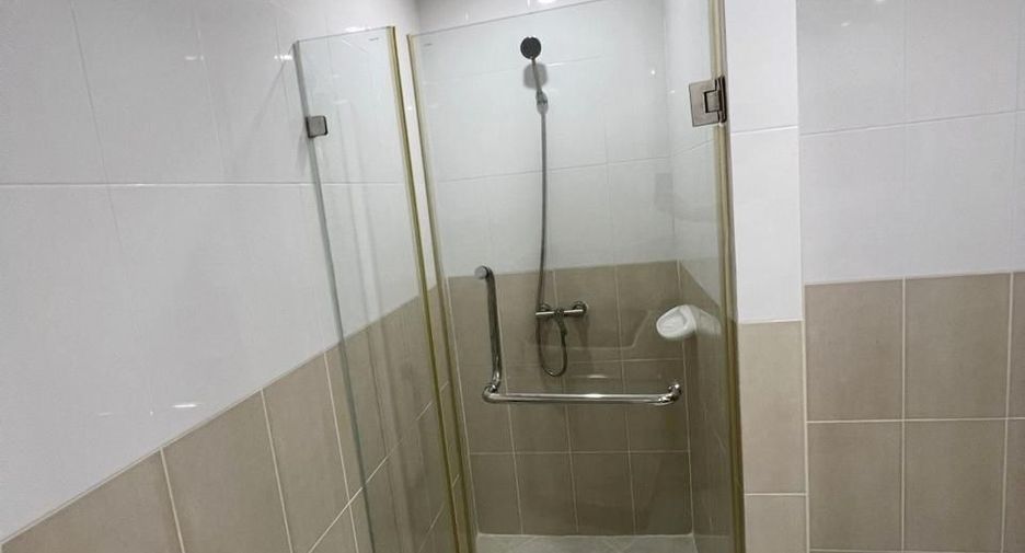 For sale studio condo in Bang Lamung, Chonburi