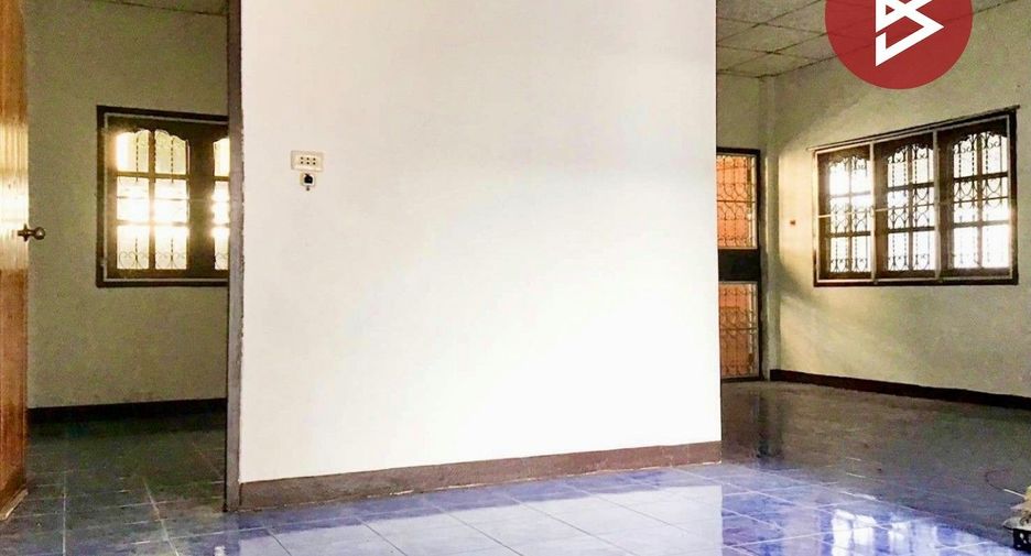 For sale studio house in Mueang Uttaradit, Uttaradit