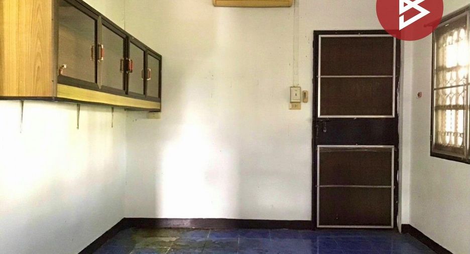 For sale studio house in Mueang Uttaradit, Uttaradit