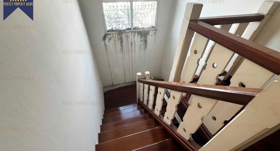 À vendre 3 chambres maison à Thung Khru, Bangkok