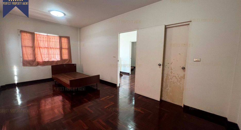 À vendre 3 chambres maison à Thung Khru, Bangkok