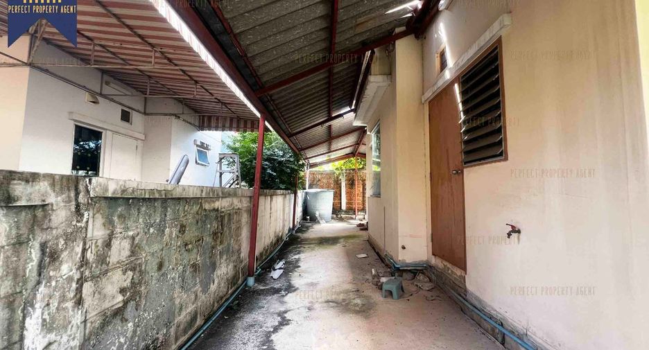 À vendre 3 chambres maison à Thung Khru, Bangkok