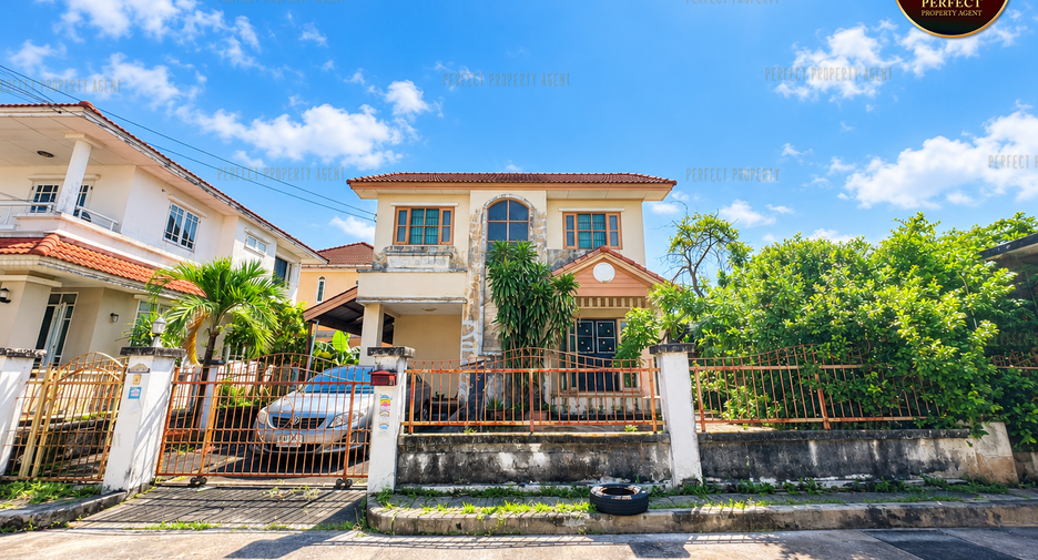 For sale 3 bedrooms house in Thung Khru, Bangkok