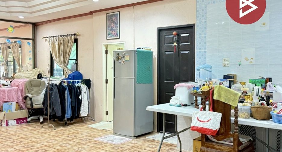 À vendre 2 chambres maison à Mueang Lampang, Lampang