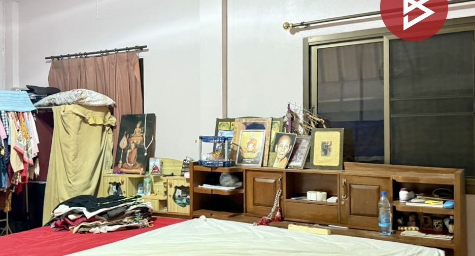 À vendre 2 chambres maison à Mueang Lampang, Lampang