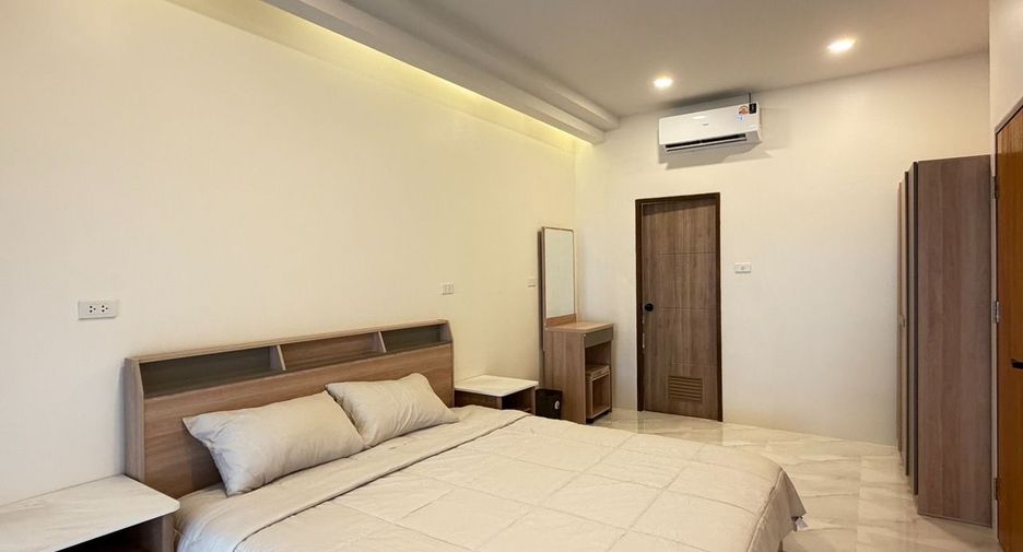 For rent 3 bedrooms villa in Mueang Phuket, Phuket