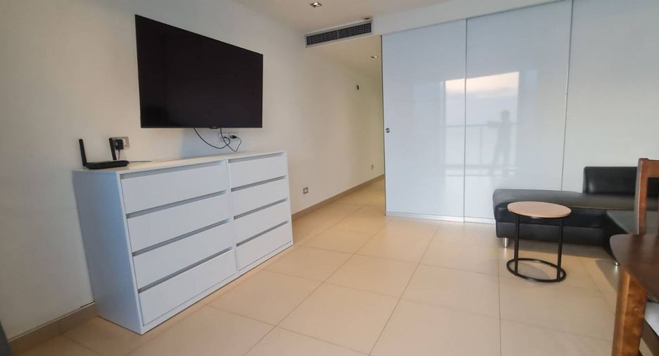 For rent 1 bed condo in Bang Lamung, Chonburi