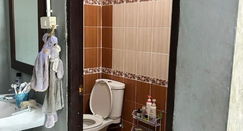 Продажа 2 спальни таунхаус в Мыанг Районг, Районг