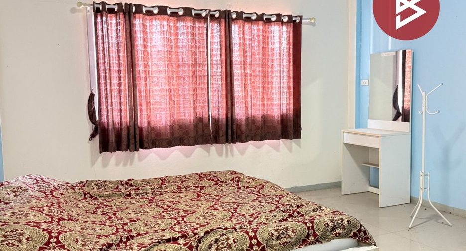 For sale 4 bedrooms retail Space in Mueang Lampang, Lampang