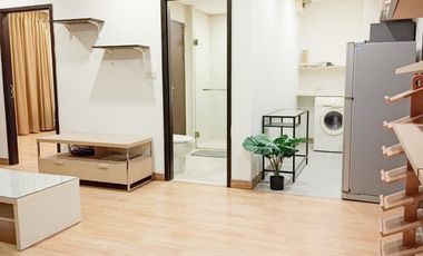 For sale 1 bed condo in Khlong Toei, Bangkok
