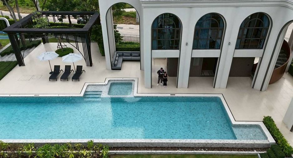 For rent 4 bedrooms house in Bang Lamung, Chonburi