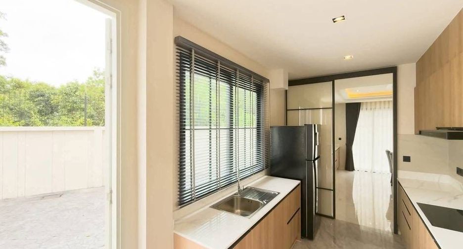 For rent 4 bedrooms house in Bang Lamung, Chonburi