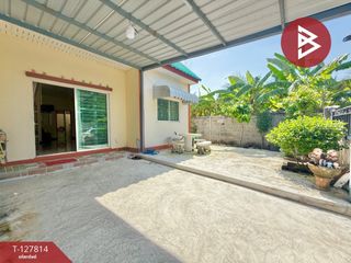 Reihenhaus zum Kauf mit Studio in Ban Phaeo, Samut Sakhon