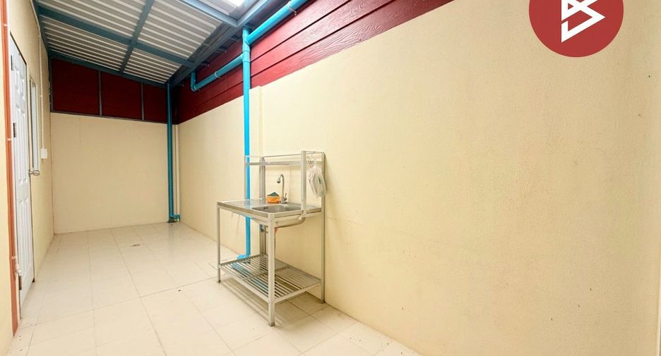 Reihenhaus zum Kauf mit Studio in Ban Phaeo, Samut Sakhon