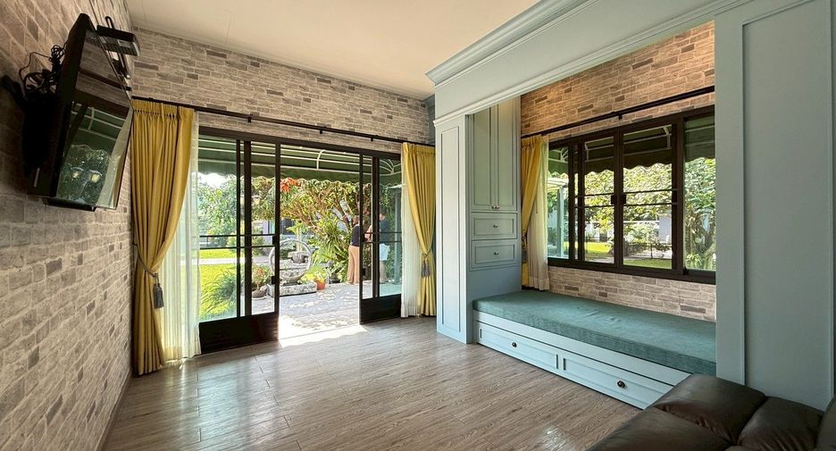 For sale 5 bedrooms house in Hang Dong, Chiang Mai
