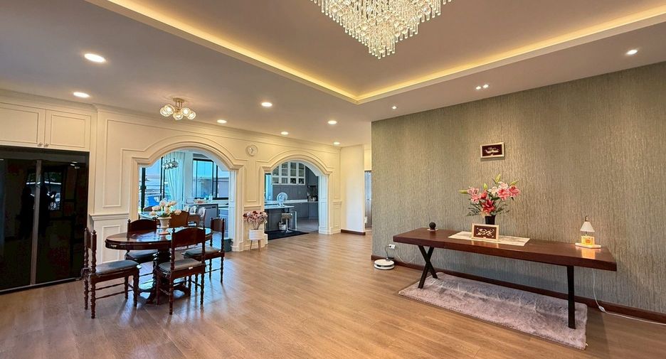 For sale 5 bedrooms house in Hang Dong, Chiang Mai