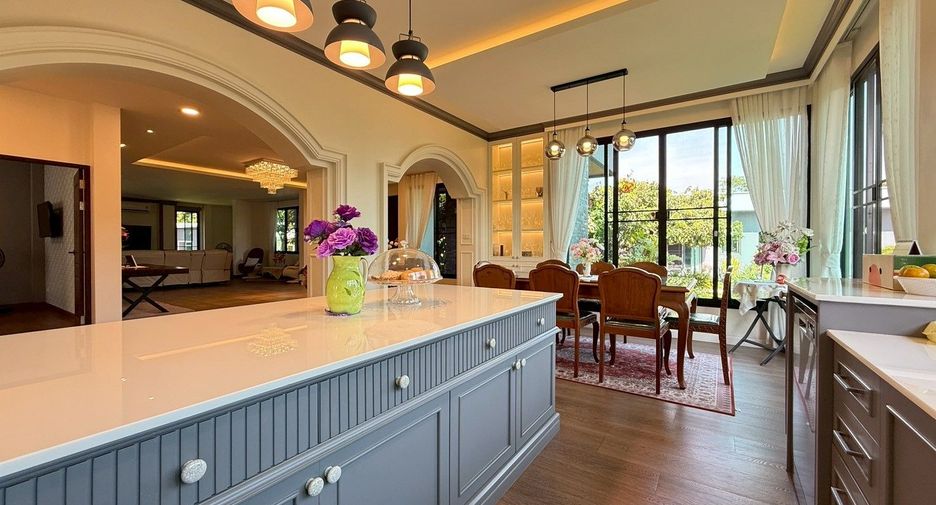 For sale 5 bedrooms house in Hang Dong, Chiang Mai