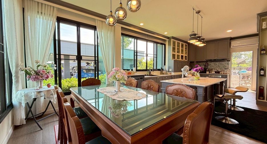 For sale 5 bedrooms house in Hang Dong, Chiang Mai