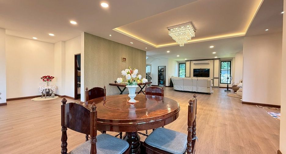 For sale 5 bedrooms house in Hang Dong, Chiang Mai