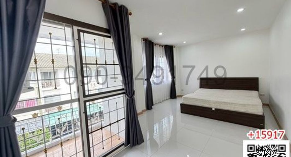 For rent 4 bedrooms townhouse in Bueng Kum, Bangkok
