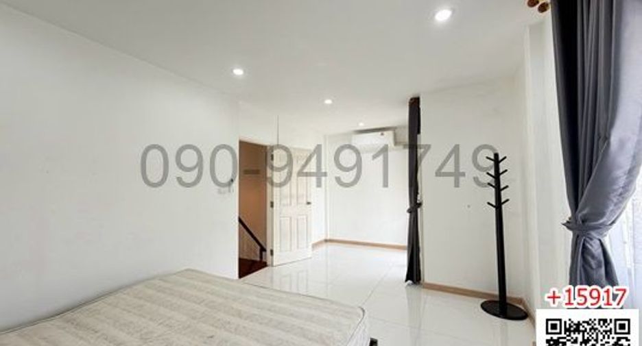 For rent 4 bedrooms townhouse in Bueng Kum, Bangkok