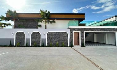 For rent 4 bedrooms house in Bang Lamung, Chonburi